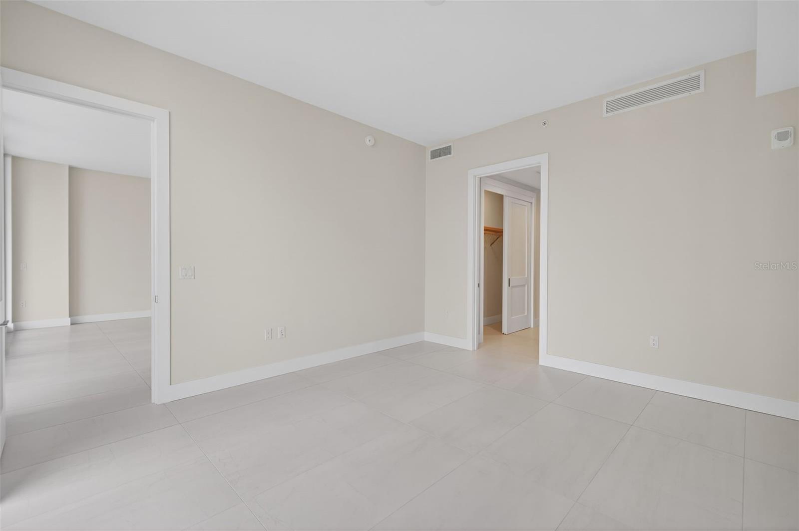 ART HOUSE - Residential Lease