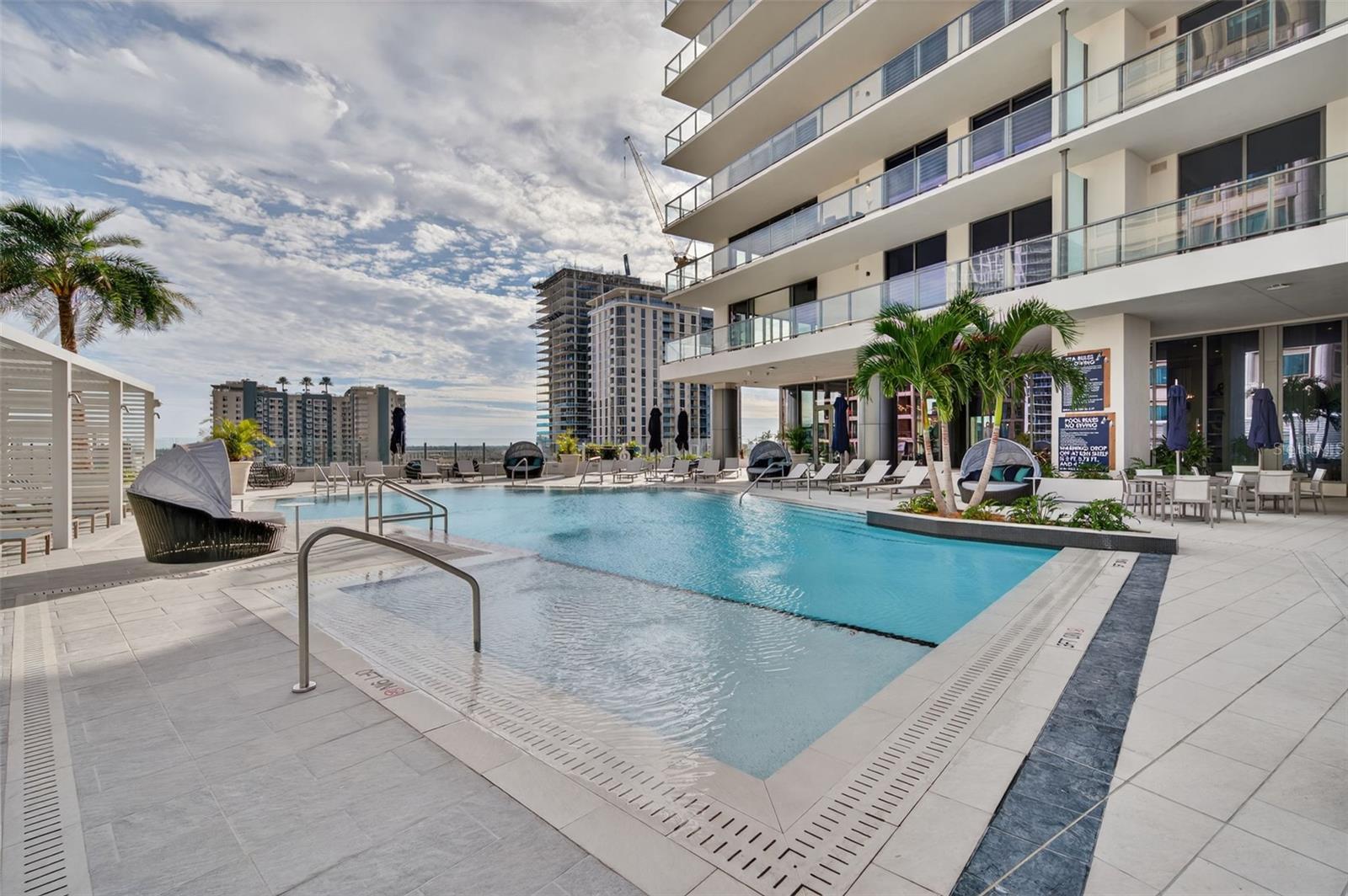 ART HOUSE - Residential Lease