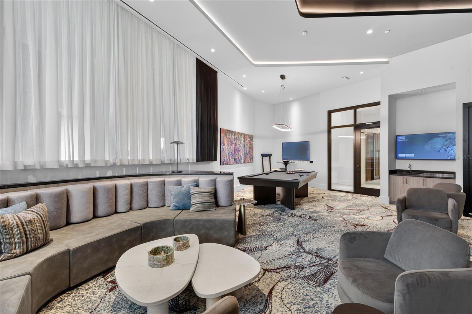 ART HOUSE - Residential Lease