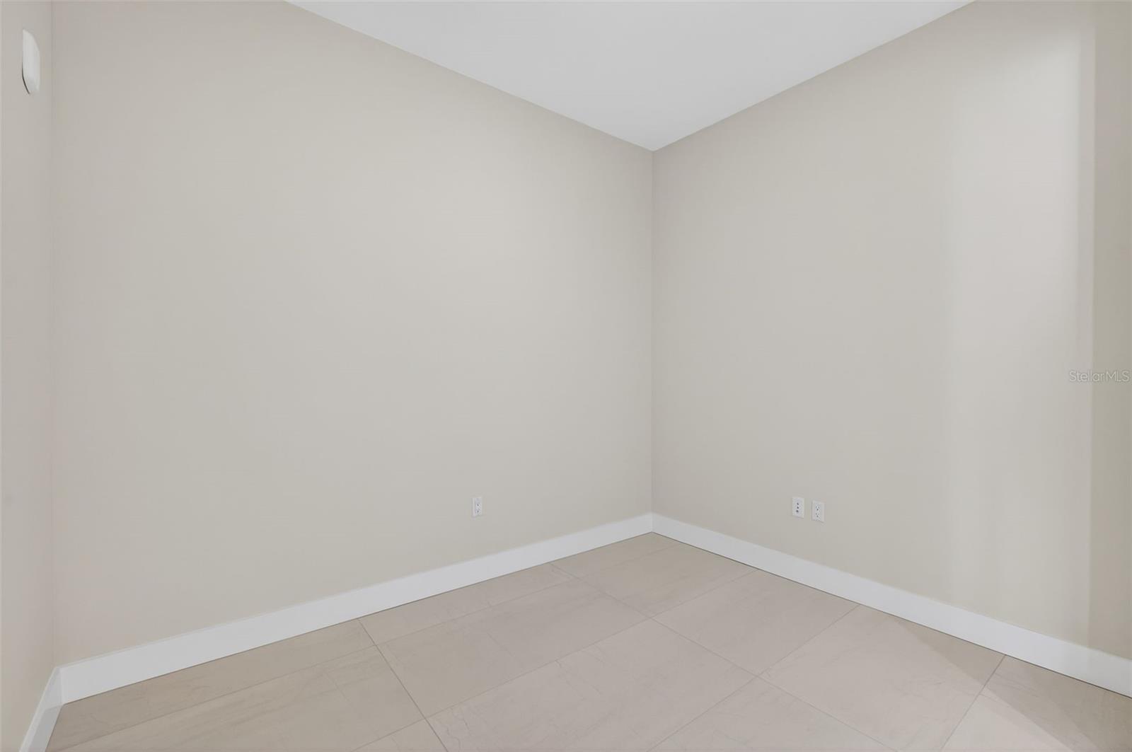 ART HOUSE - Residential Lease