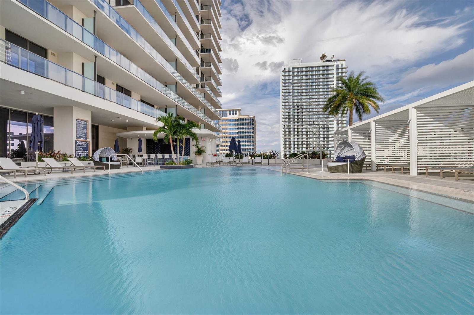 ART HOUSE - Residential Lease