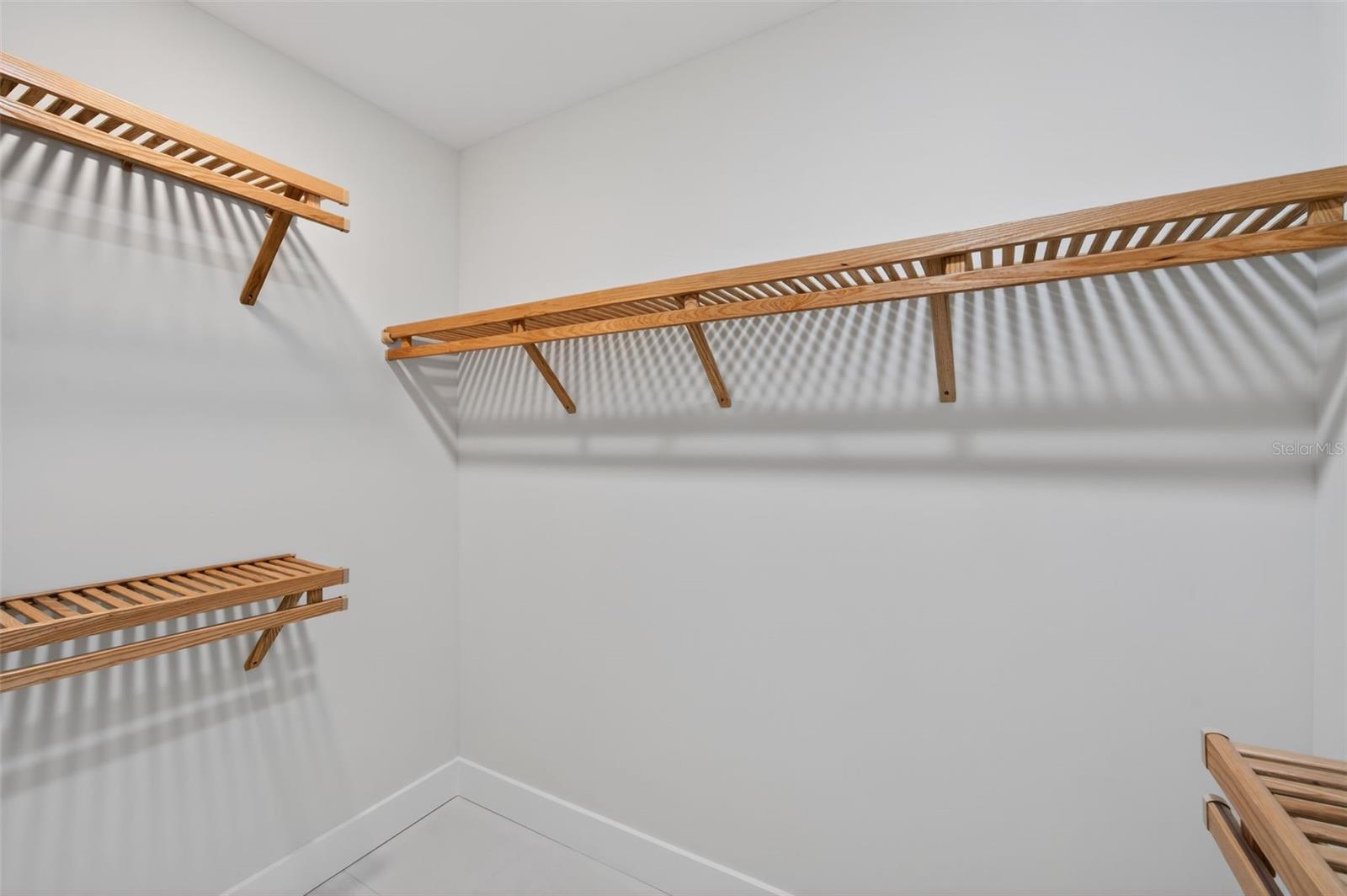 ART HOUSE - Residential Lease