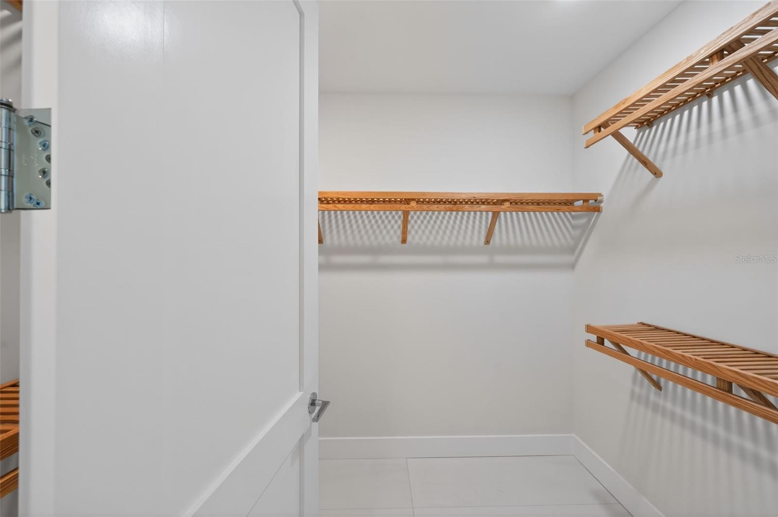 ART HOUSE - Residential Lease