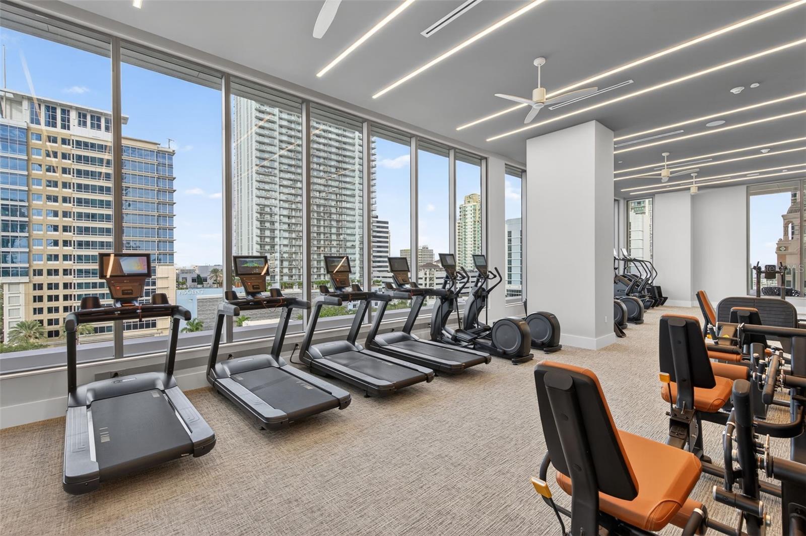 ART HOUSE - Residential Lease