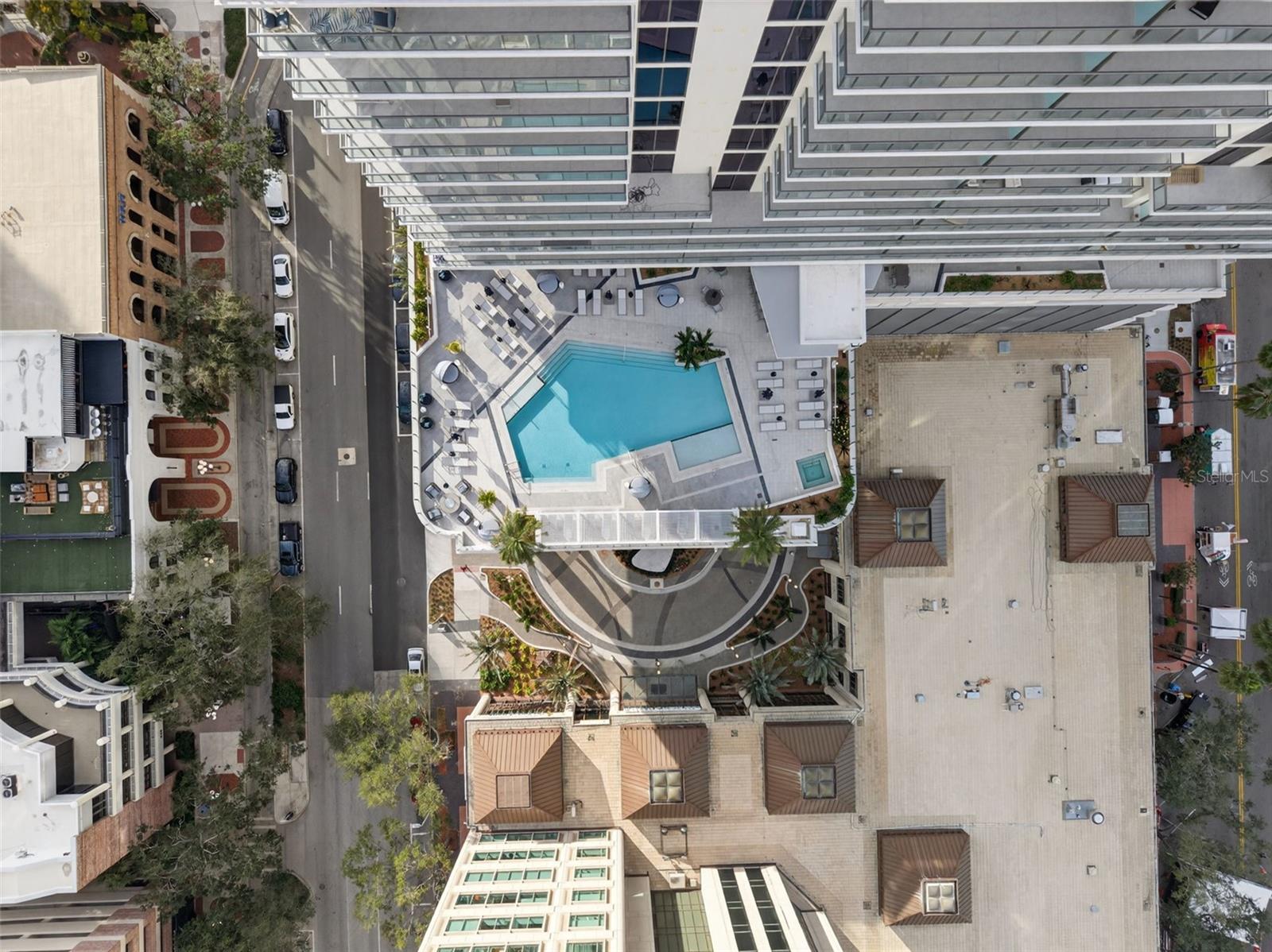 ART HOUSE - Residential Lease