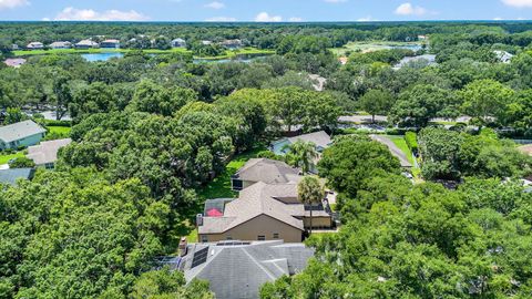 A home in LAKE MARY