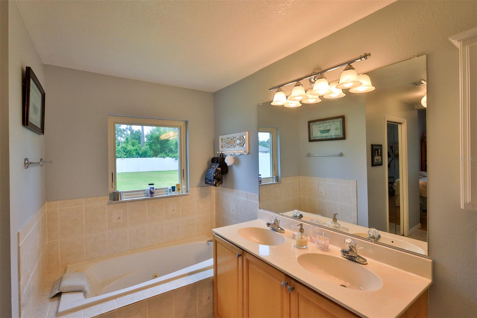 Florida Shores 01 - Residential