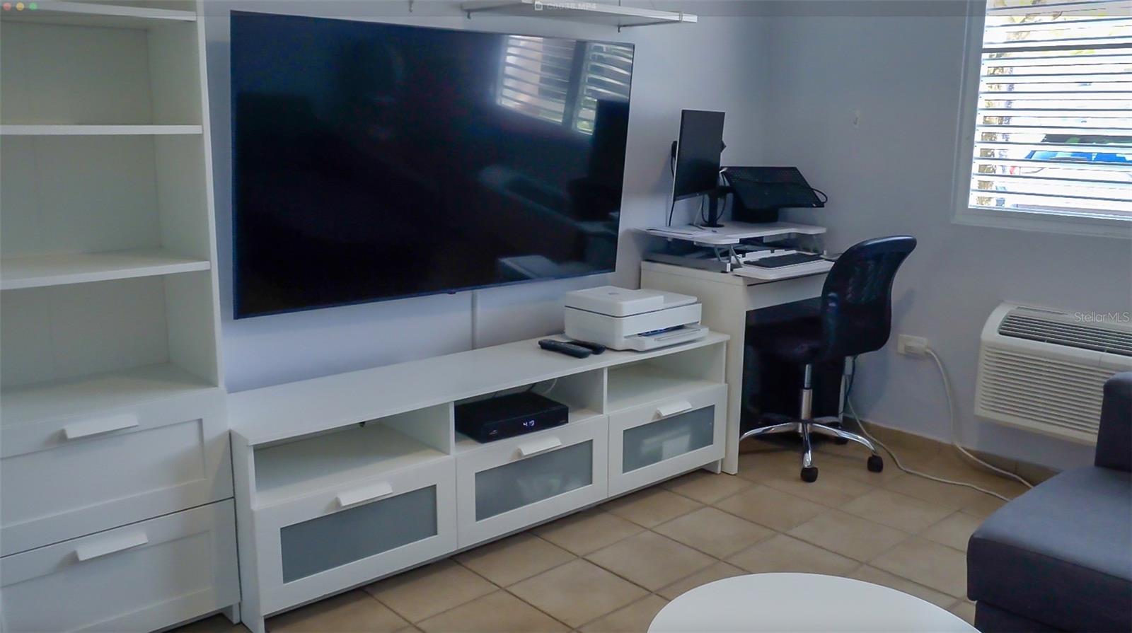 HARBOUR LAKES - Residential Lease