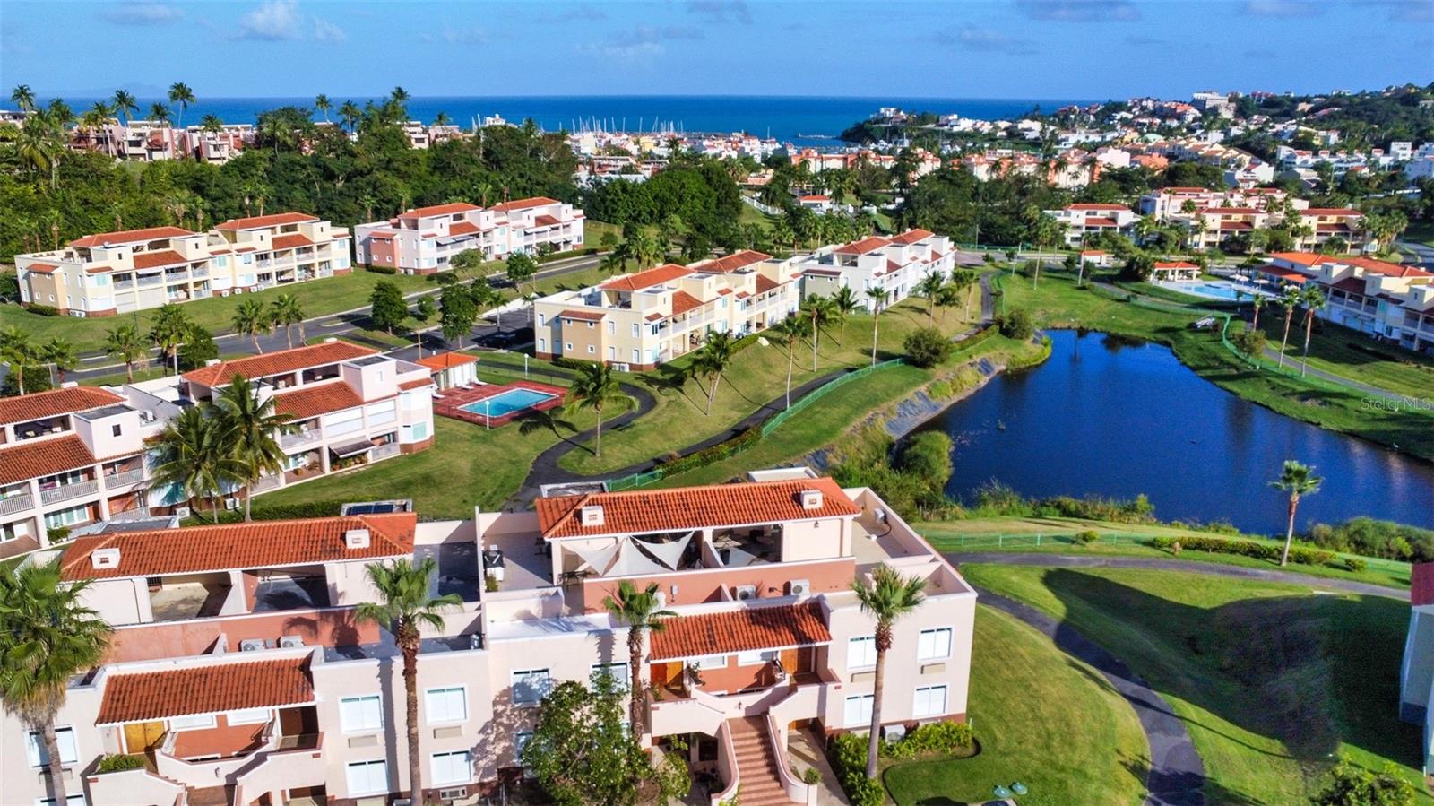 HARBOUR LAKES - Residential Lease