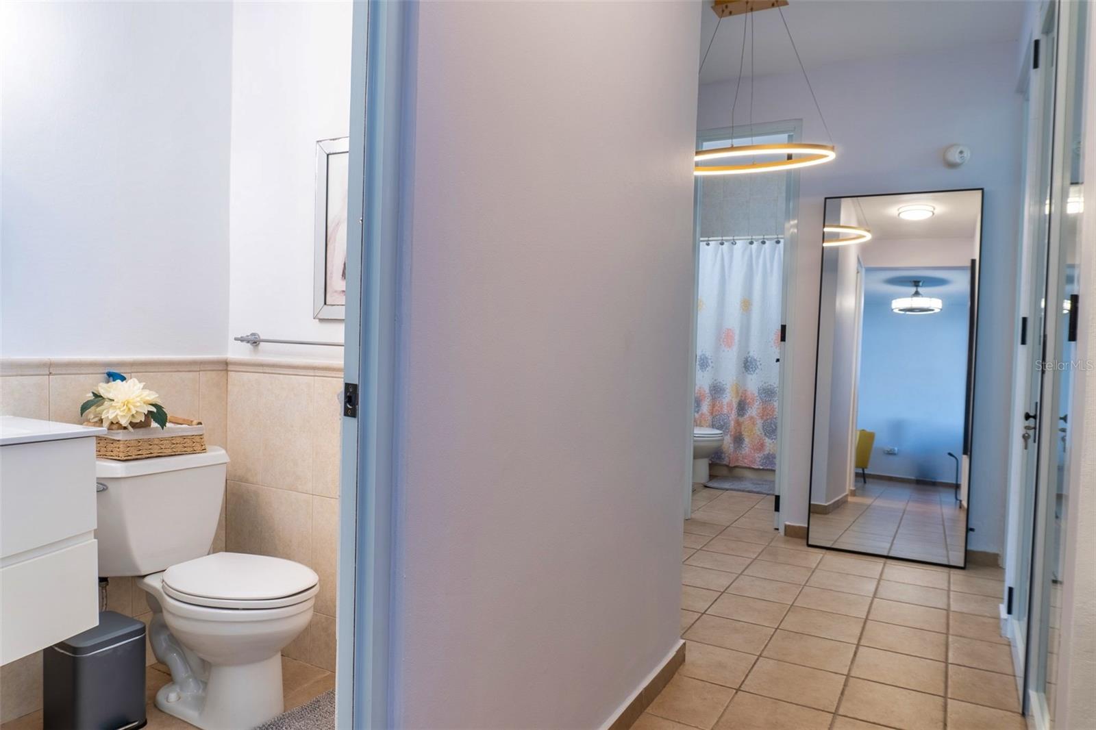 HARBOUR LAKES - Residential Lease