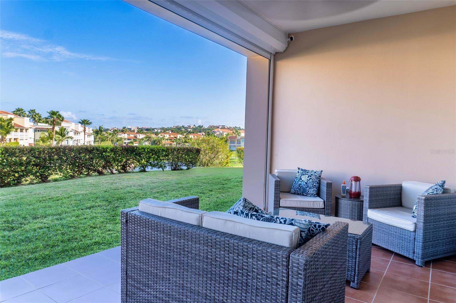 HARBOUR LAKES - Residential Lease