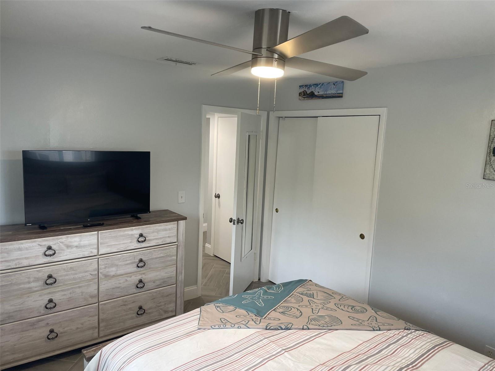 WARM MINERAL SPGS - Residential Income