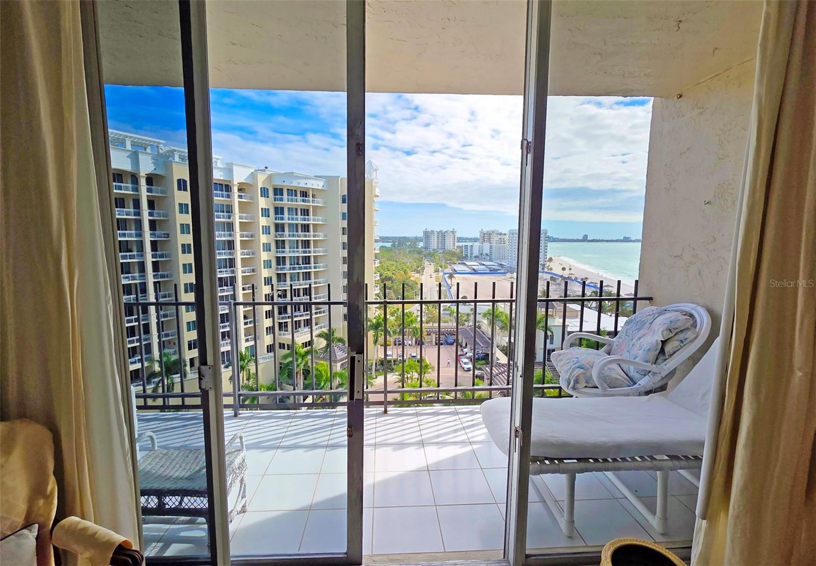 LIDO BEACH CLUB - Residential