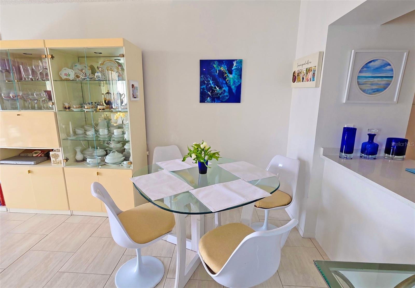 LIDO BEACH CLUB - Residential