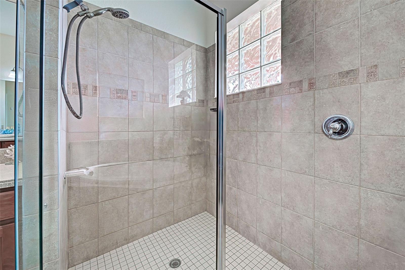 STONEYBROOK AT VENICE - Residential Lease