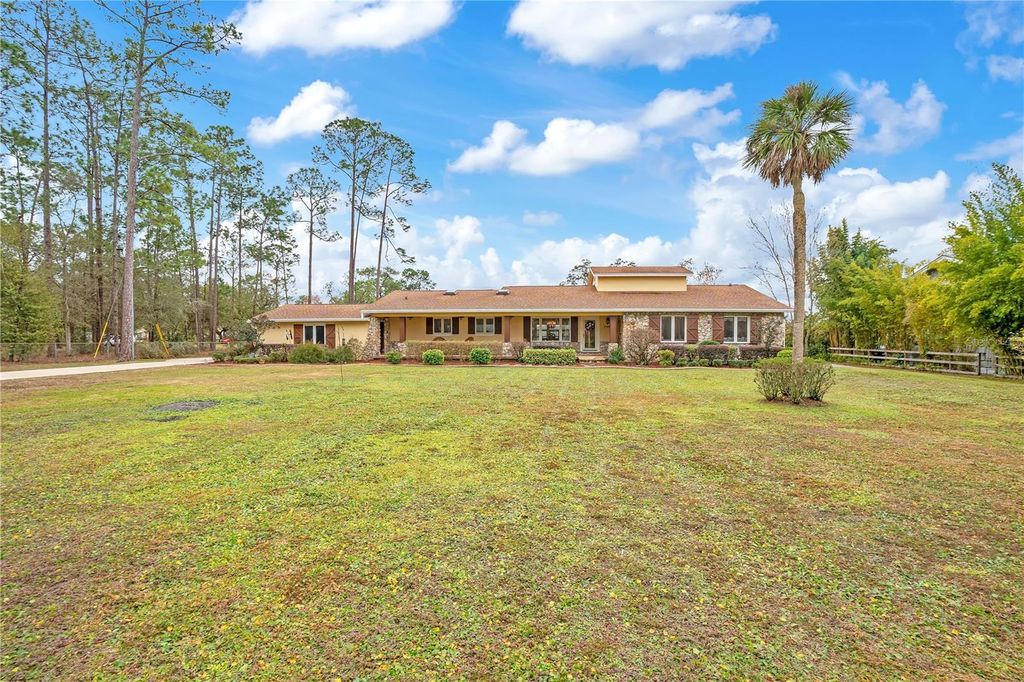 Photo of 11450 Fangorn Road, Orlando, FL 32825 (MLS # O6377245)