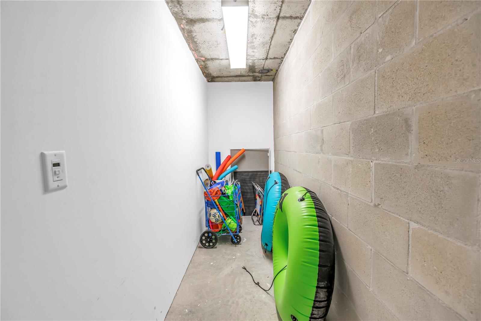 LA CONTESSA CONDO - Residential