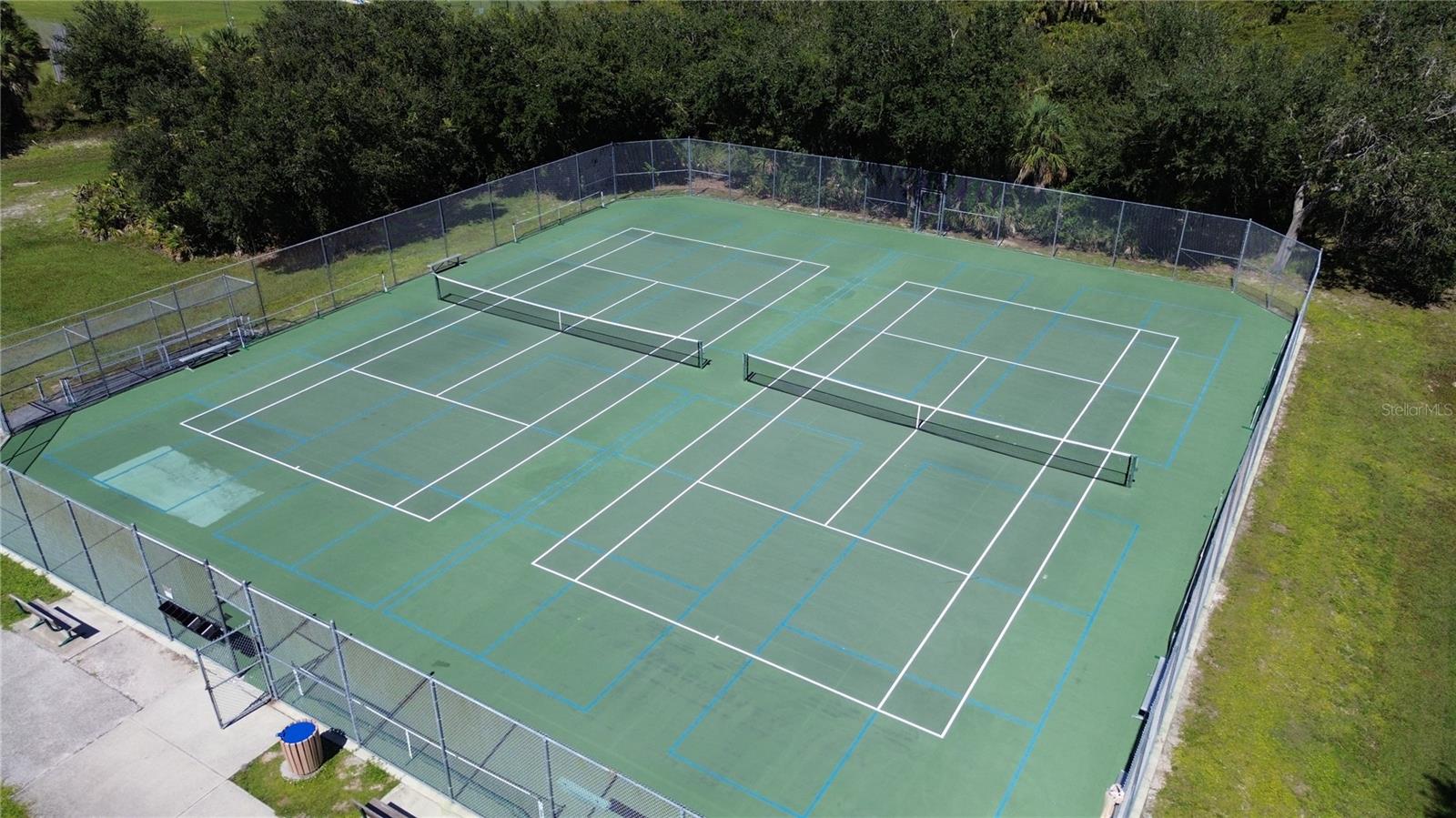 ROTONDA WEST PEBBLE BEACH - Residential