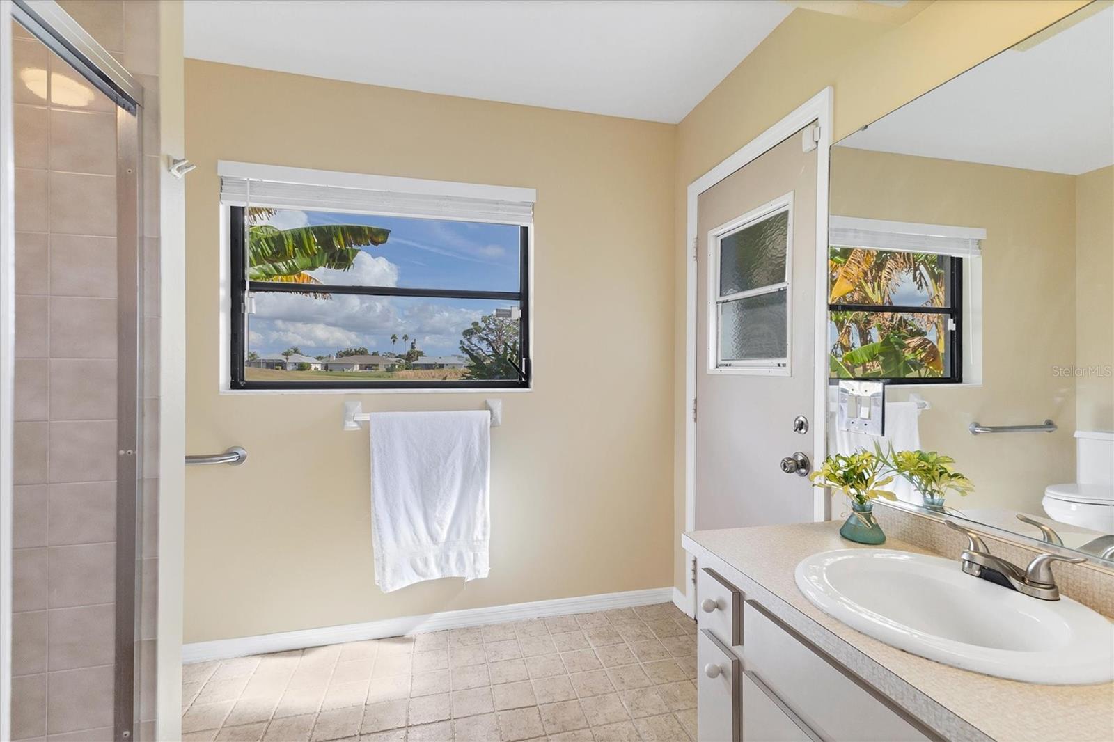 ROTONDA WEST PEBBLE BEACH - Residential