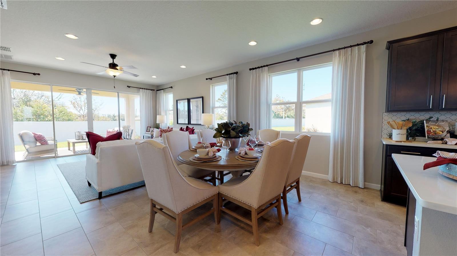 SEMINOLE PALMS - Residential