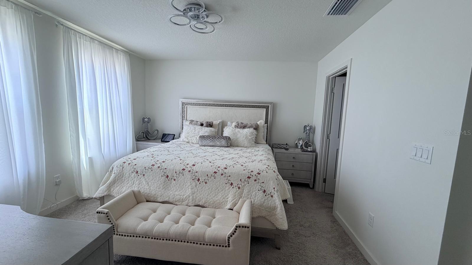 TRINITY PLACE PH 1 - Residential Lease