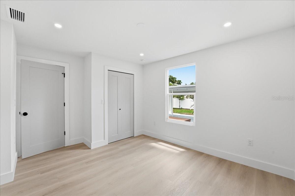 BISSELL - Residential