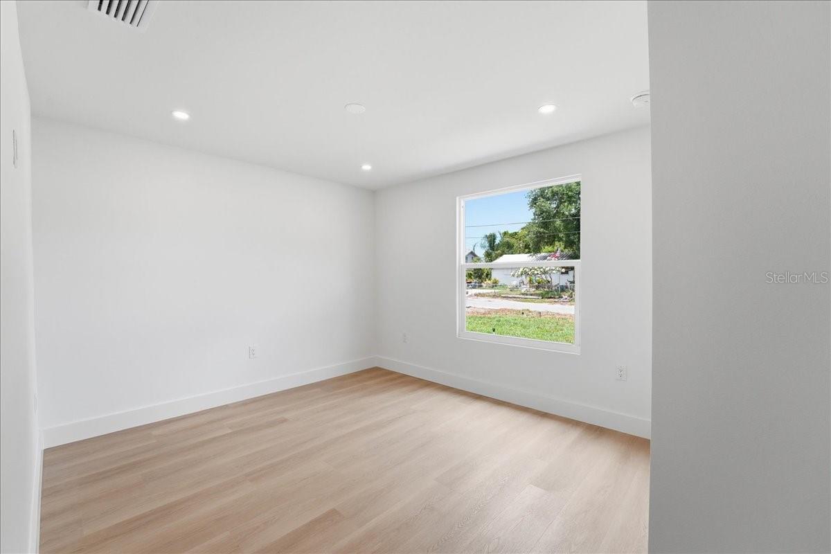 BISSELL - Residential