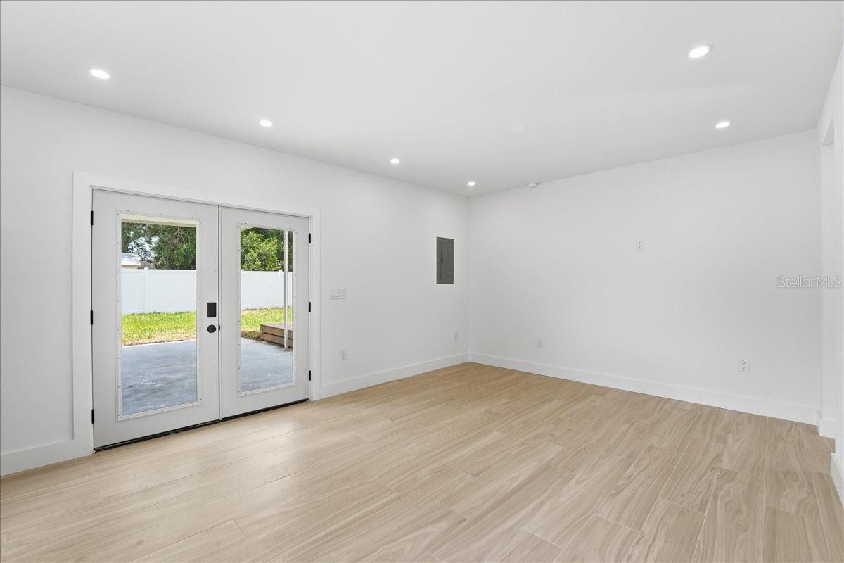 BISSELL - Residential
