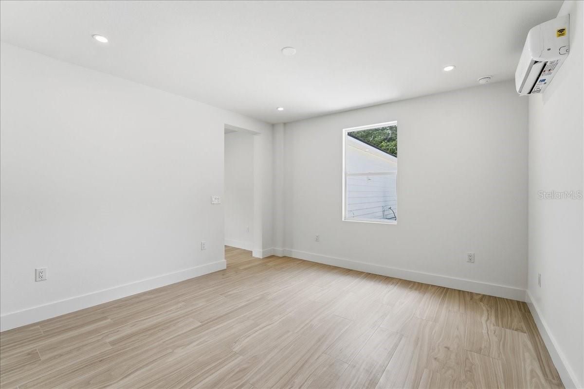 BISSELL - Residential