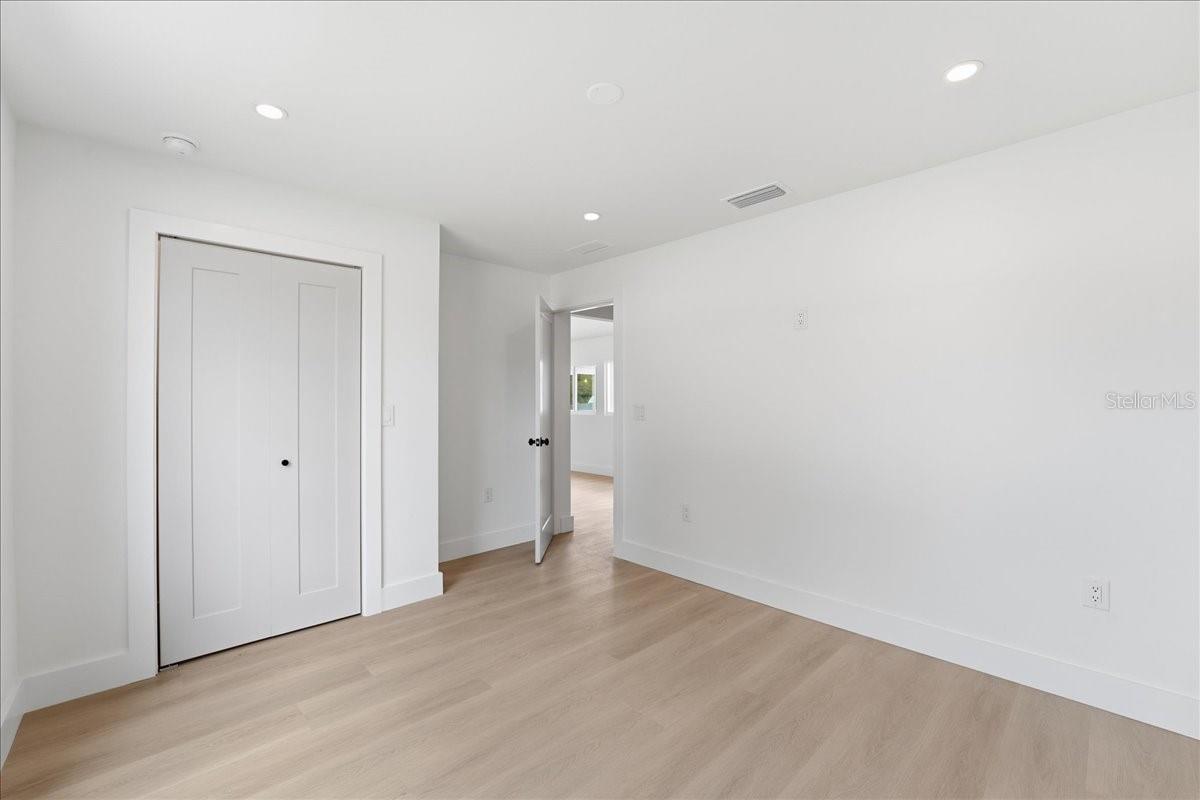 BISSELL - Residential