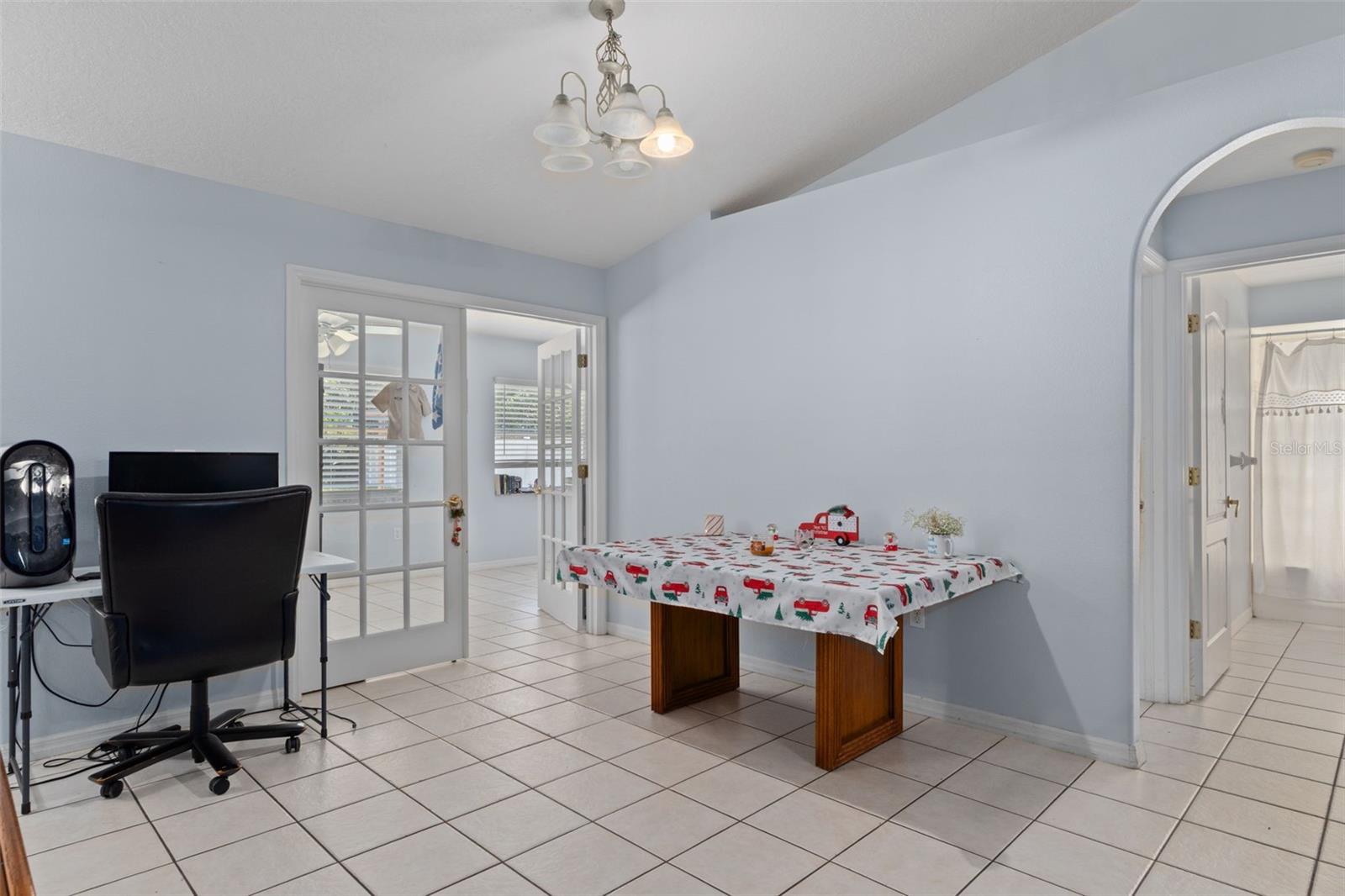 SPRING HILL - Residential