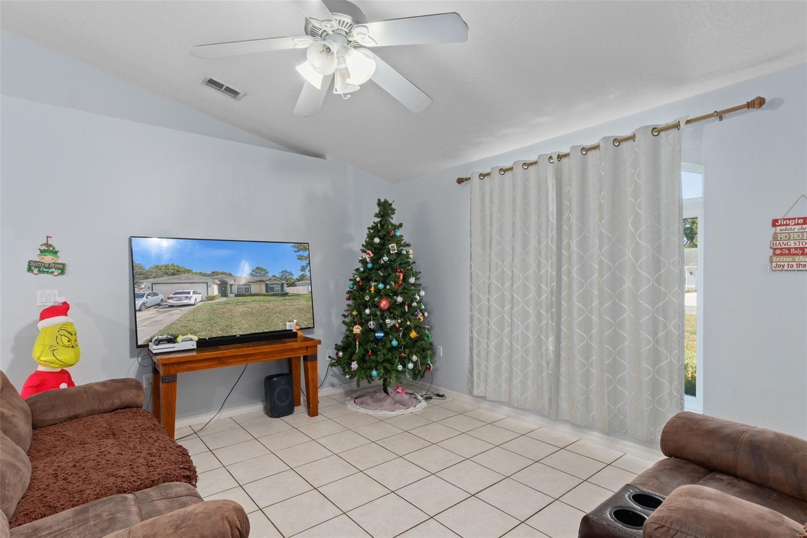 SPRING HILL - Residential