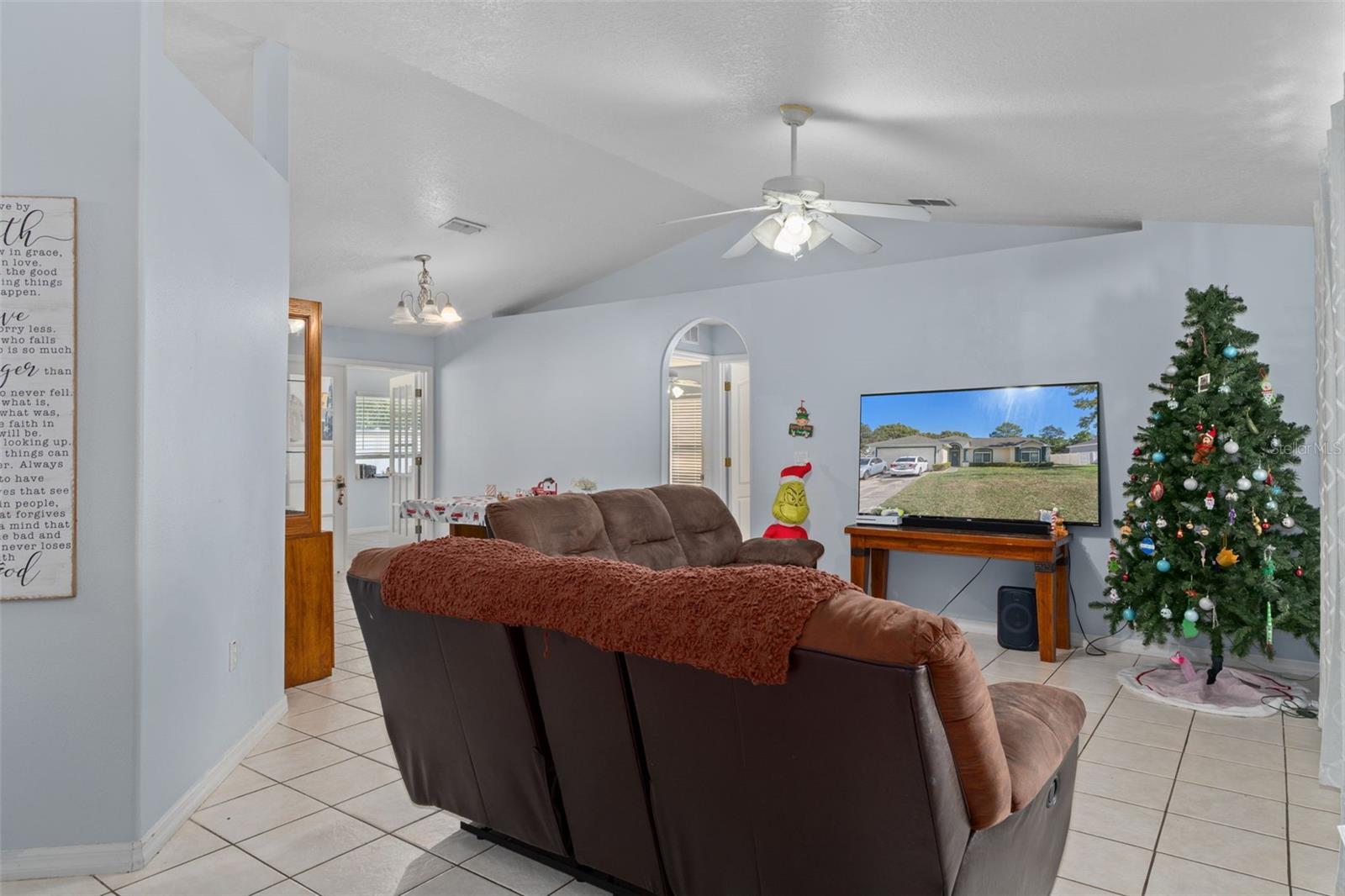 SPRING HILL - Residential