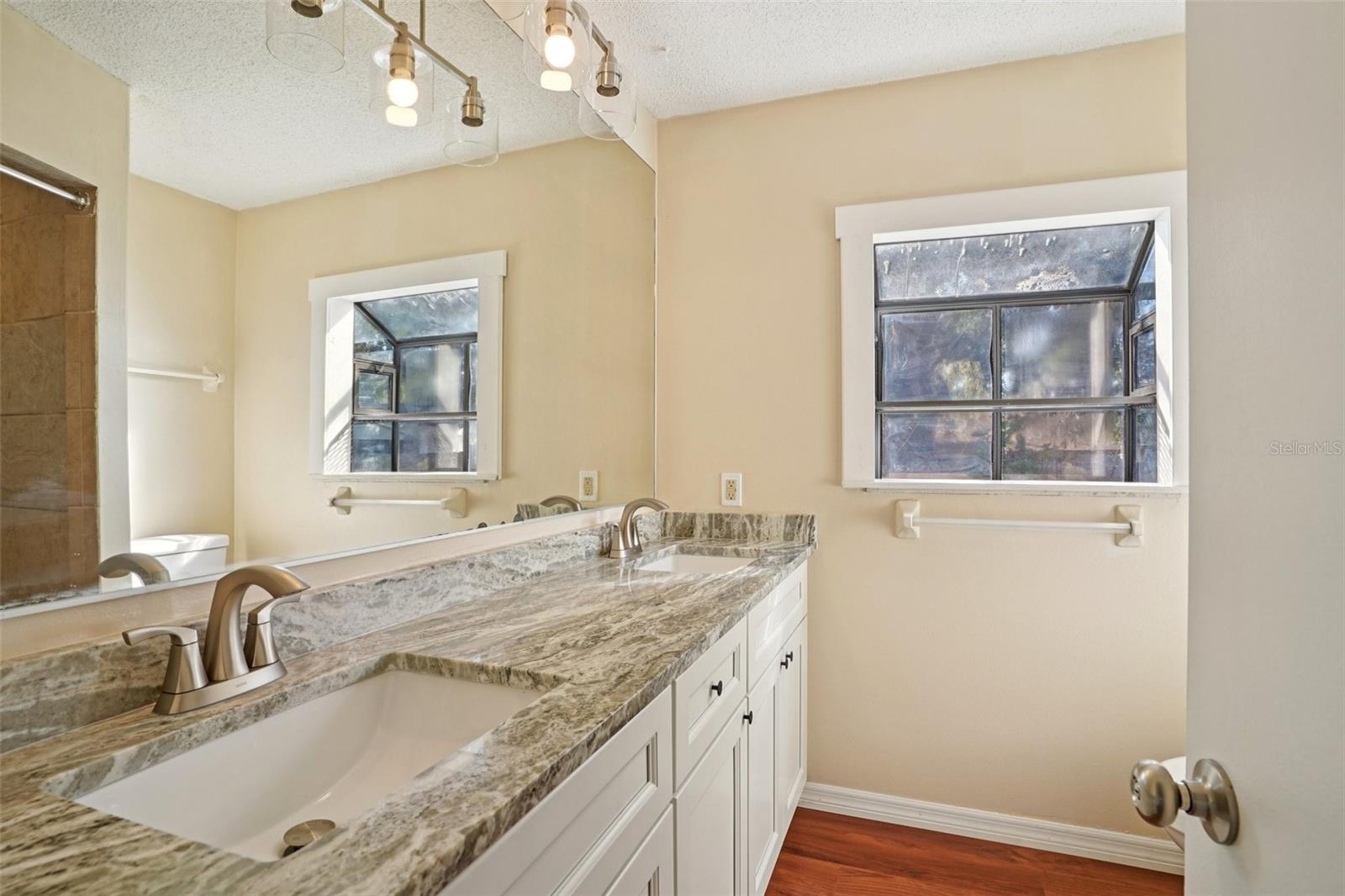 TAVARES JOSEPH CARLTON SUB - Residential