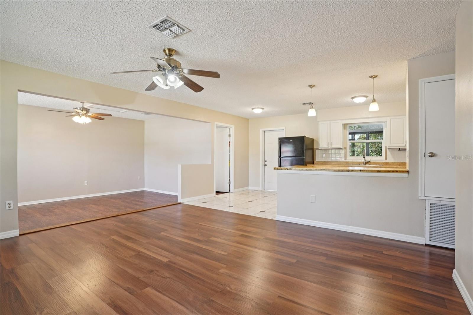 TAVARES JOSEPH CARLTON SUB - Residential