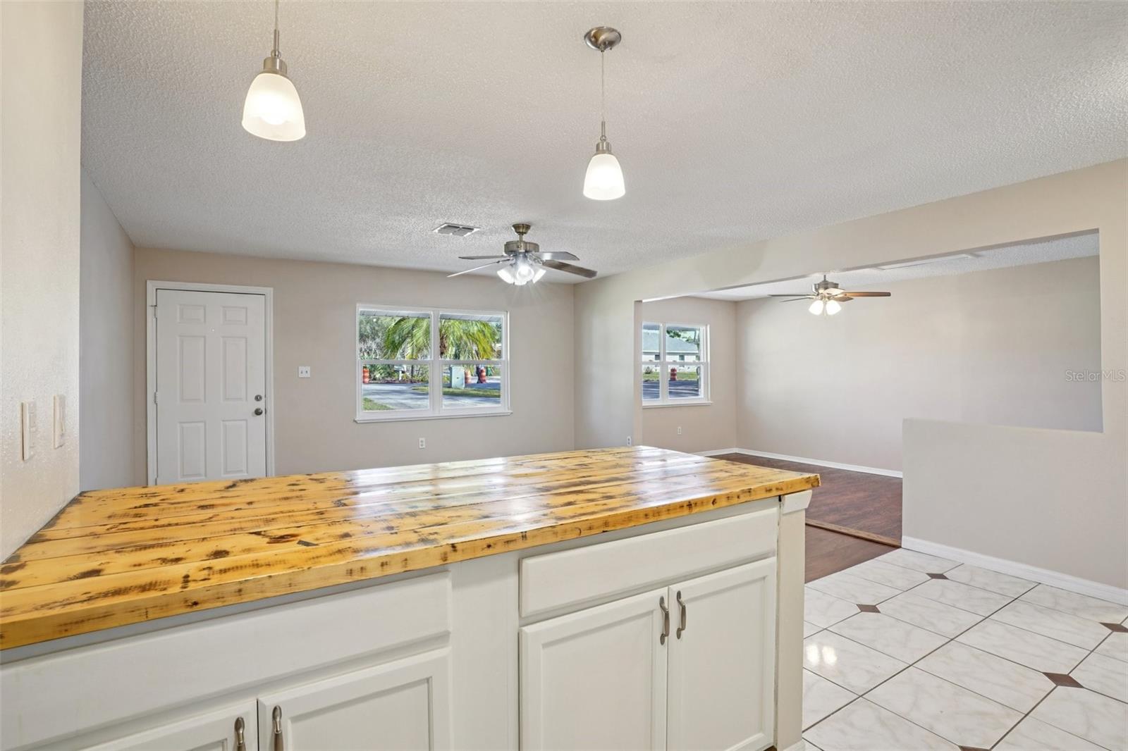 TAVARES JOSEPH CARLTON SUB - Residential