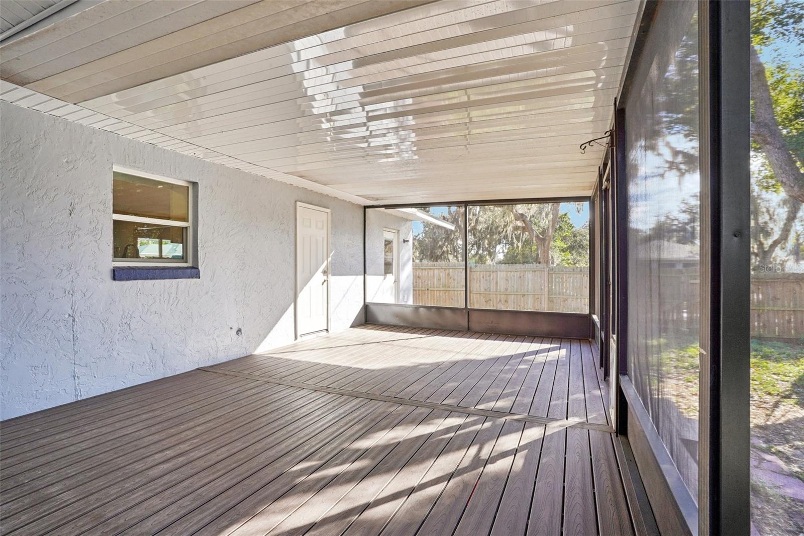 TAVARES JOSEPH CARLTON SUB - Residential