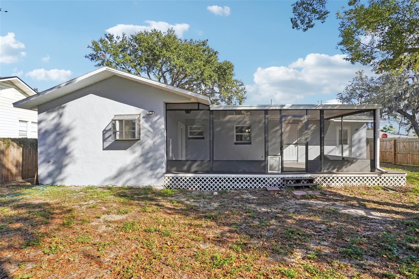 TAVARES JOSEPH CARLTON SUB - Residential