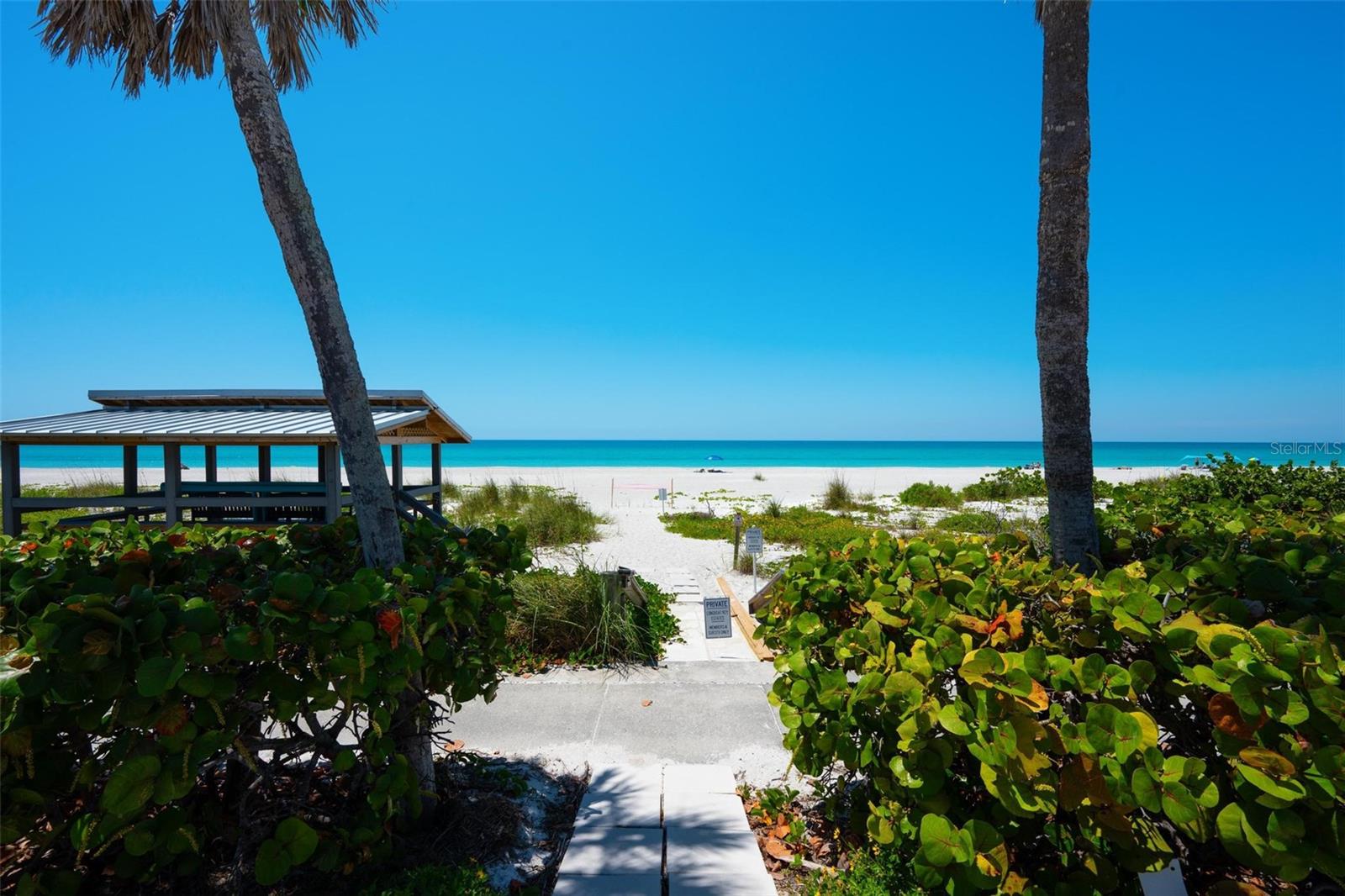 LONGBOAT KEY ESTATES - Land