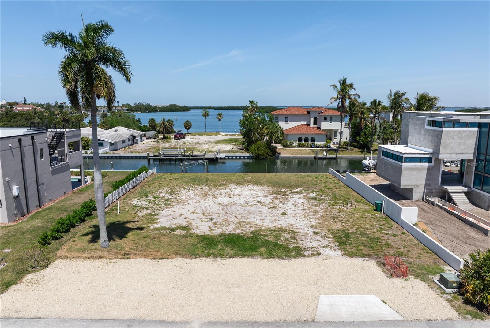 LONGBOAT KEY ESTATES - Land