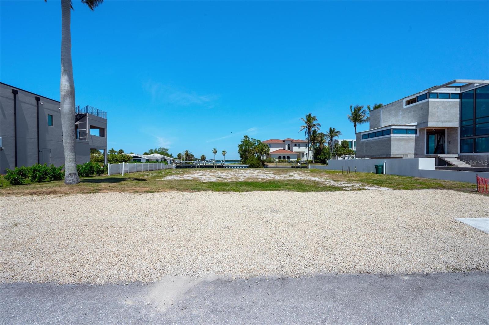 LONGBOAT KEY ESTATES - Land