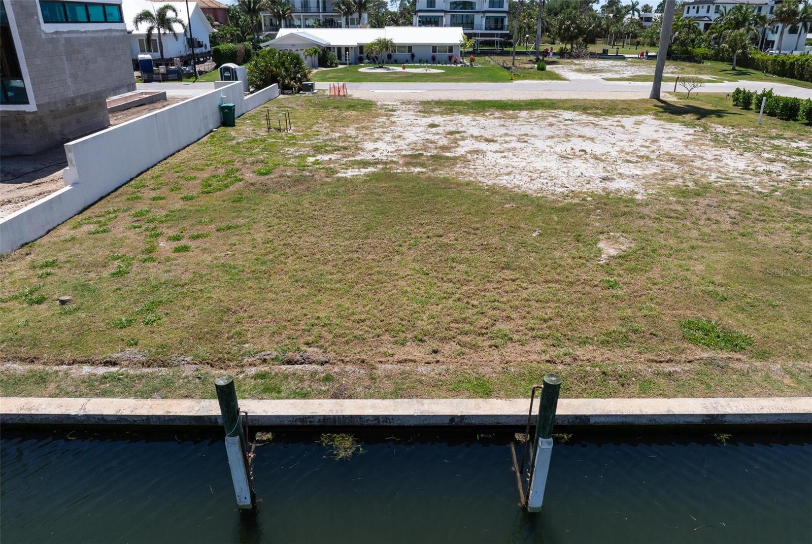 LONGBOAT KEY ESTATES - Land