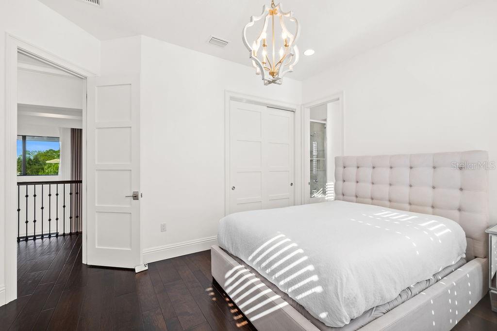 KEENES POINTE - Residential