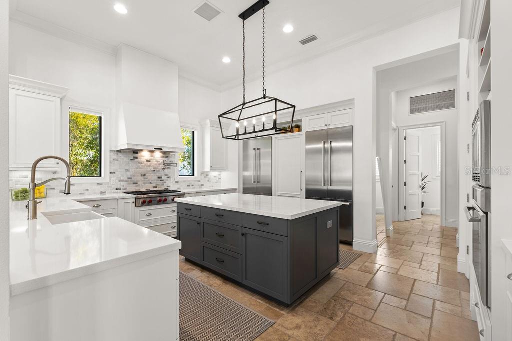 KEENES POINTE - Residential