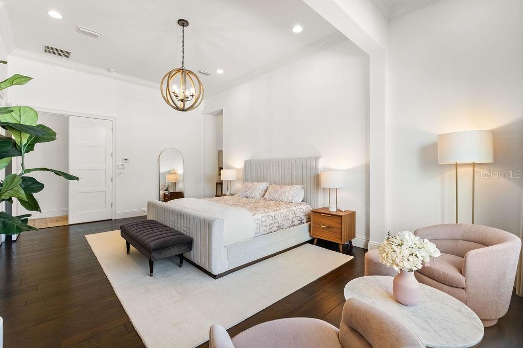 KEENES POINTE - Residential