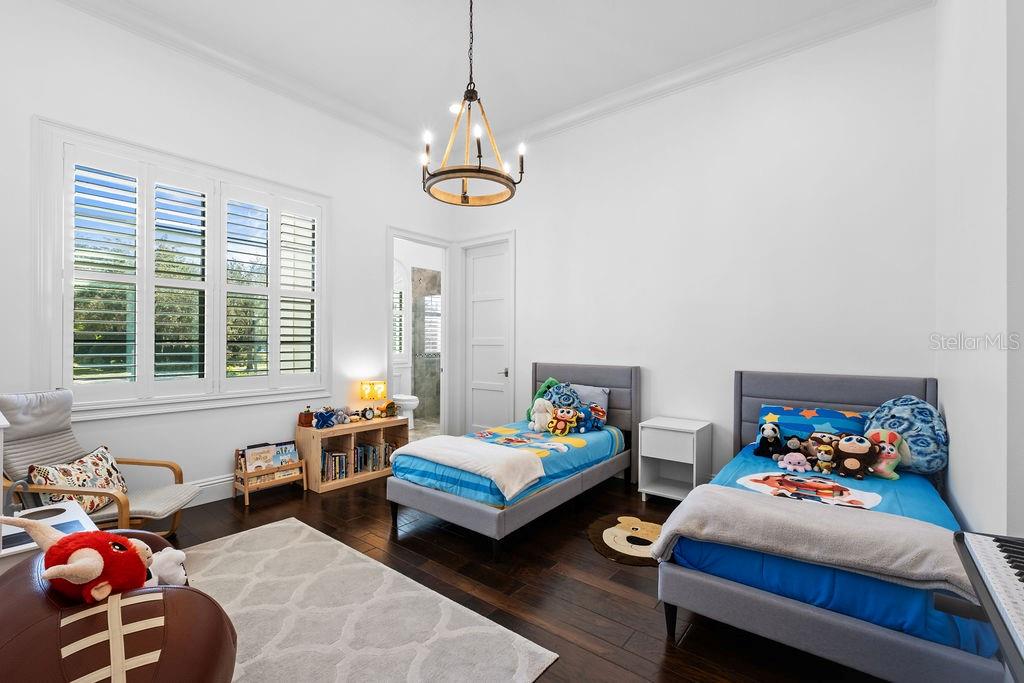 KEENES POINTE - Residential