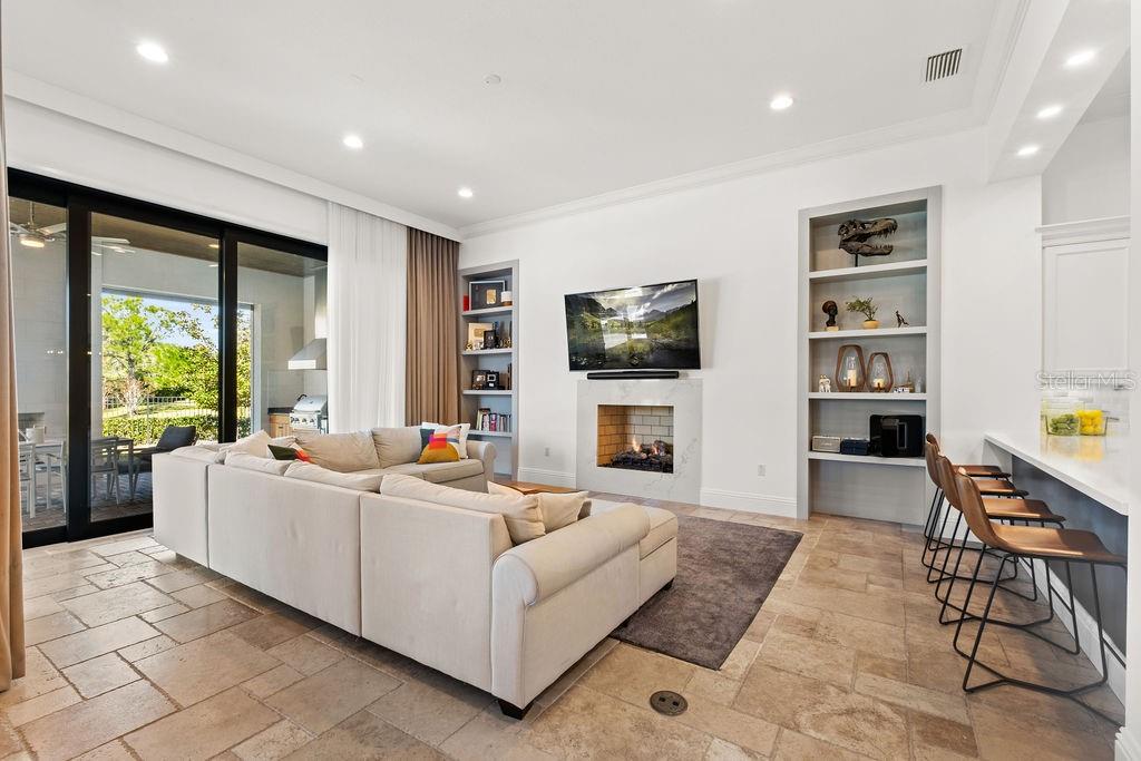 KEENES POINTE - Residential