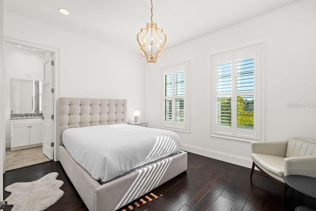 KEENES POINTE - Residential