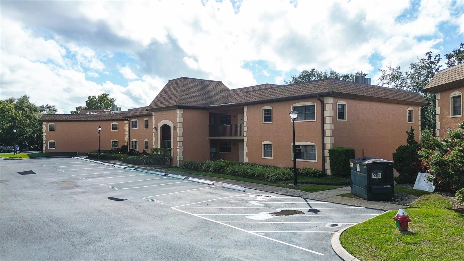 LABELLE CONDO - Residential