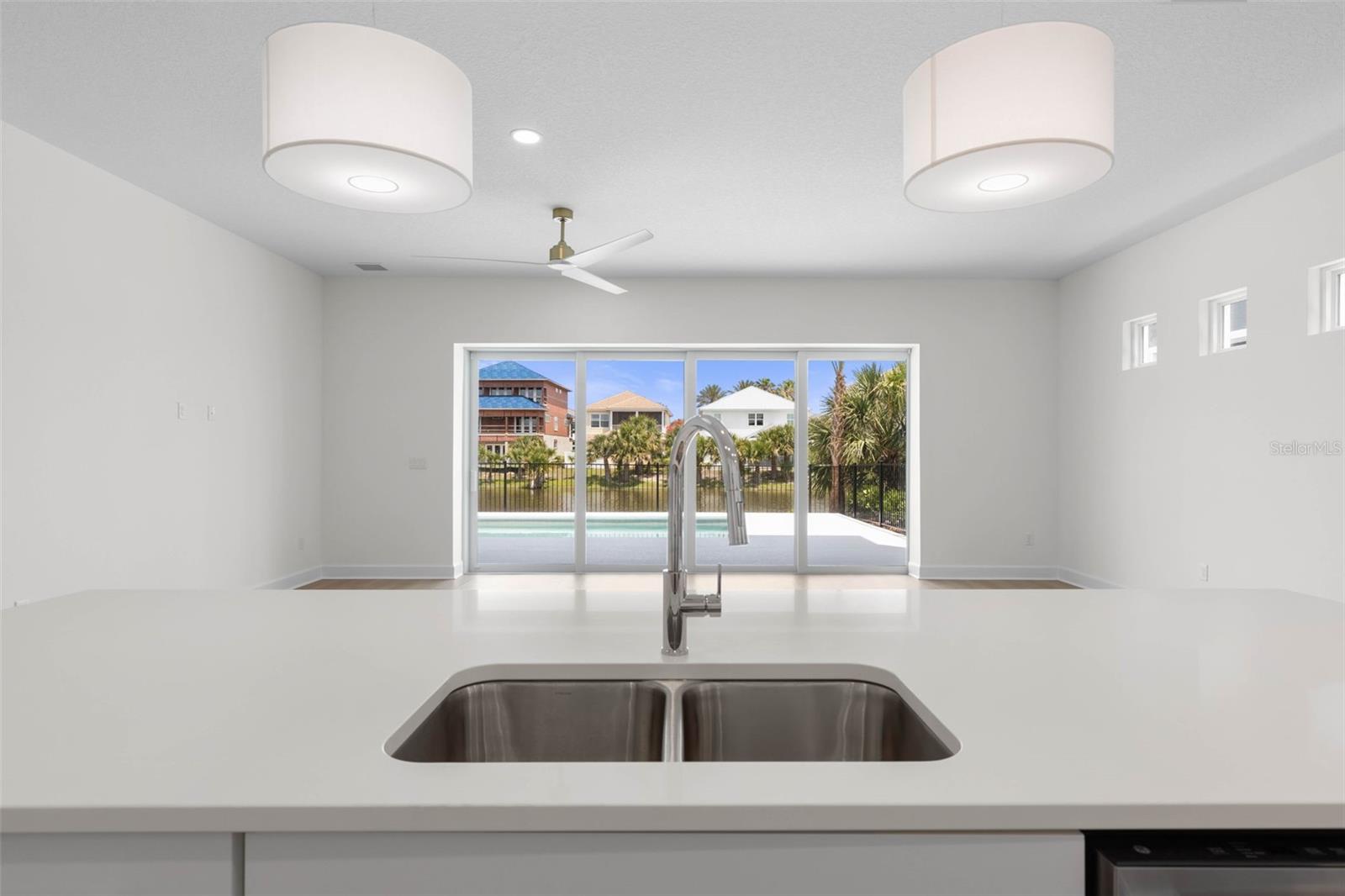 24 CINNAMON BEACH WAY